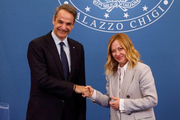 Ελλάδα – Ιταλία: Συμφωνίες σε ενέργεια και σιδηροδρομικές μεταφορές