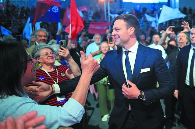 Ο Στέφανος Κασσελάκης συμμαχεί με τη Ζωή αλλά… εκείνη τον αδειάζει