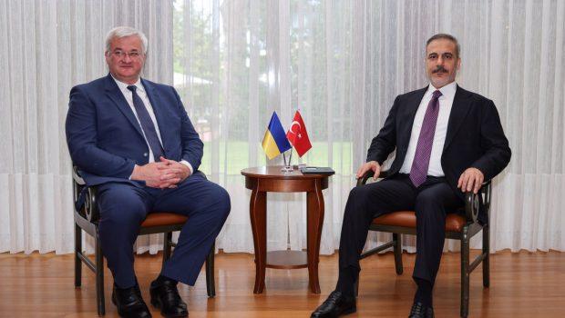 Ουκρανία: Σιμπίχα και Φιντάν συζήτησαν «ενδελεχώς» για την ειρηνευτική διαδικασία και το τέλος του πολέμου