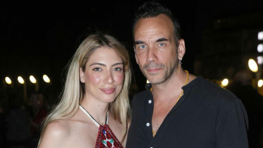 Πάνος Μουζουράκης: Πατέρας για δεύτερη φορά ο γνωστός τραγουδιστής - Γέννησε η σύζυγός του, Μαριλού Κόζαρη