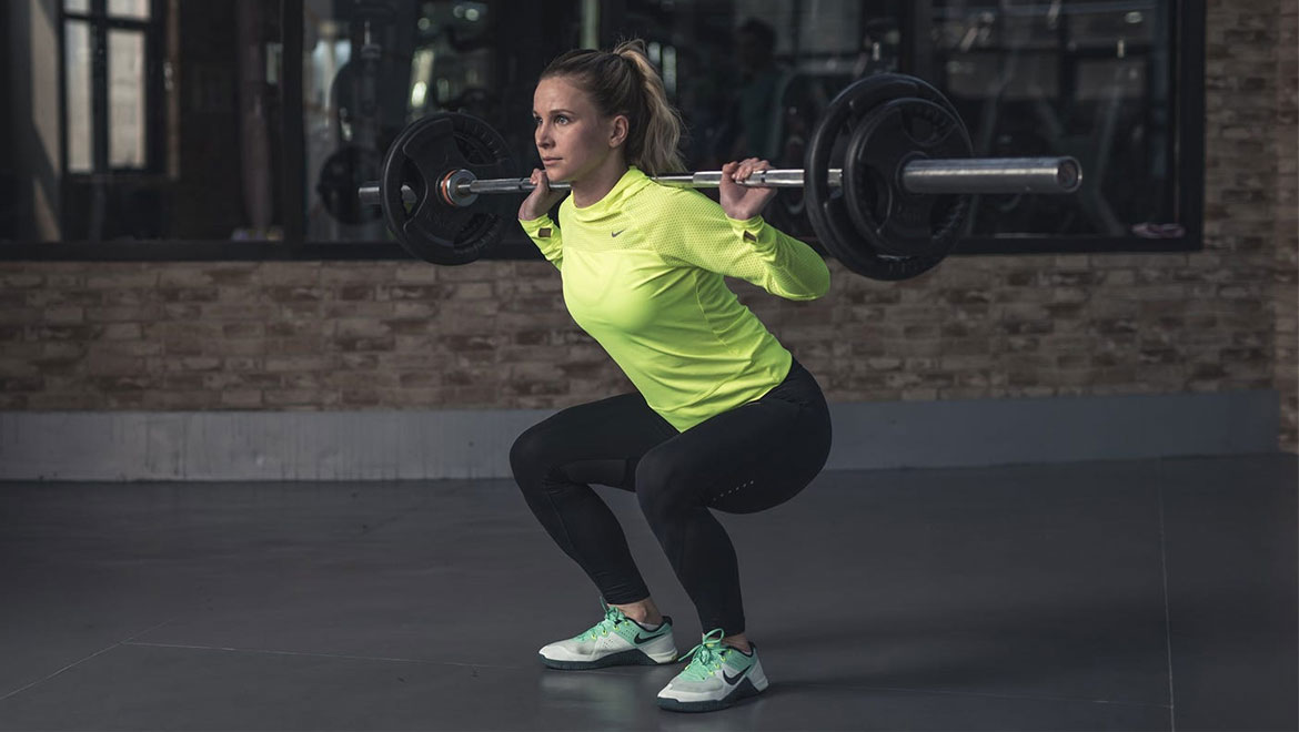 5 πράγματα που θα συμβούν αν κάνεις squats κάθε μέρα