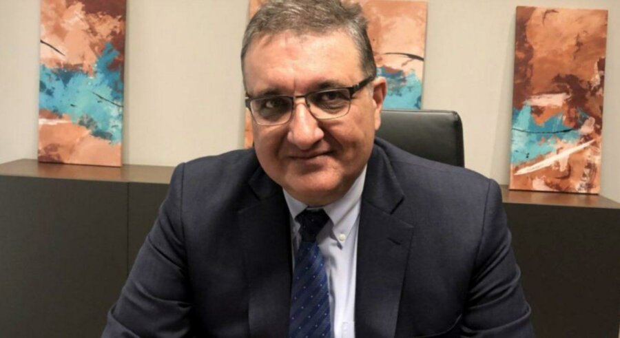 «Μαλλιά - κουβάρια» Άδωνις και γιατροί για την πλατφόρμα ραντεβού του ΕΟΠΥΥ