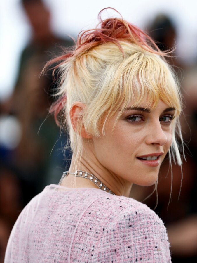 Kristen Stewart: Η εμφάνιση στις Κάννες με ένα ακόμη ανατρεπτικό hairstyle