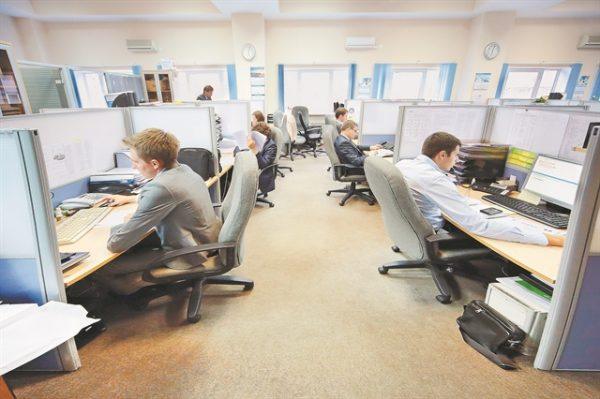 Παράθυρο κυβέρνησης για αλλαγές στη μονιμότητα στο Δημόσιο; – Τι λένε για πανεπιστήμια, αξιολόγηση