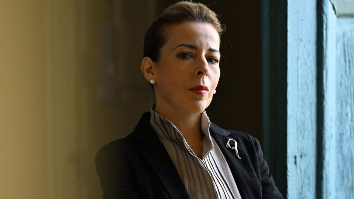 «Άγιος Έρωτας» - Τρίτη: Η Ολυμπία επιβεβαιώνει τις υποψίες της για τη σχέση του πατρός Νικολάου και της Χλόης