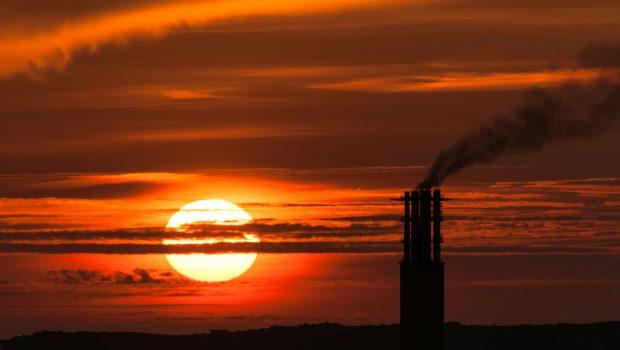 Αποκάλυψη: Ευρωπαϊκά «πράσινα» ταμεία επενδύουν δισεκατομμύρια στους μεγαλύτερους ρυπαντές του πλανήτη