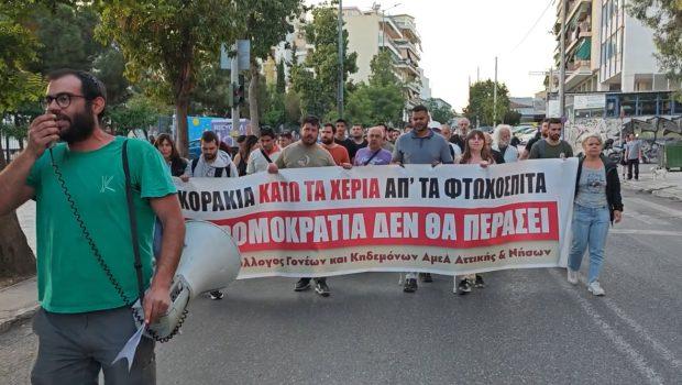 Σεπόλια: Αντίδραση κατοίκων σε έξωση οικογένειας με ανάπηρο παιδί - «Ντροπή, ντροπή»