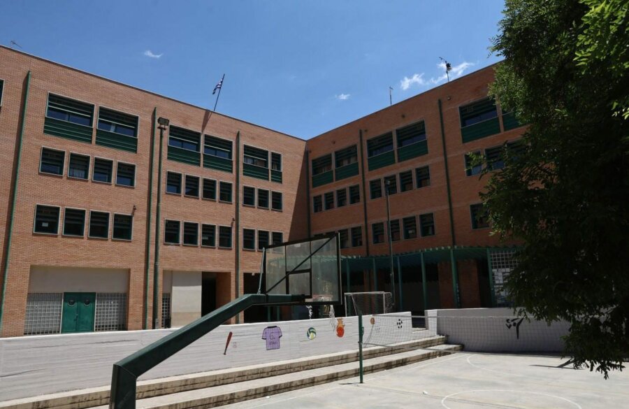 Αθήνα: Λήξη συναγερμού για τη μηνιγγίτιδα στο 6ο ΕΠΑΛ - Τι έδειξαν τα πρώτα τεστ