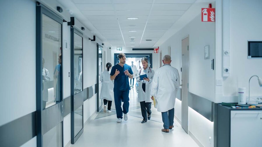 Τι θα γίνει με την επίσκεψη Μητσοτάκη στο υπουργείο Υγείας