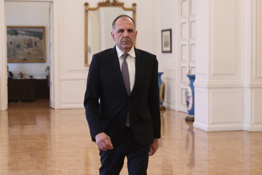 Γεραπετρίτης: «Δεν μπορεί να γίνει ανεκτό αυτό που συμβαίνει σήμερα στη Μέση Ανατολή»