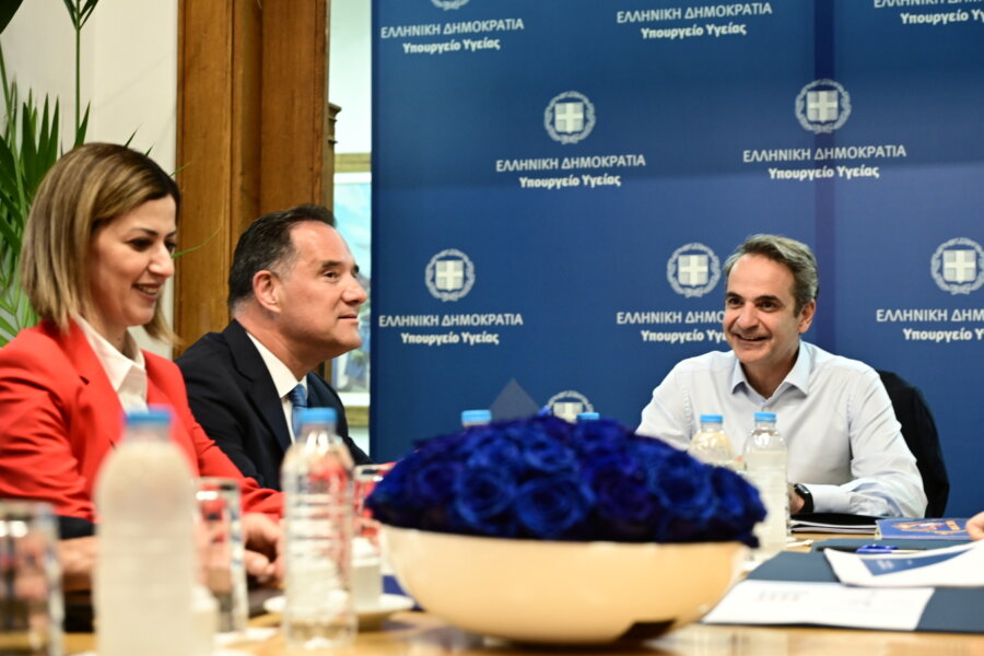 Επίσκεψη του Κυριάκου Μητσοτάκη στο Υπουργείο Υγείας