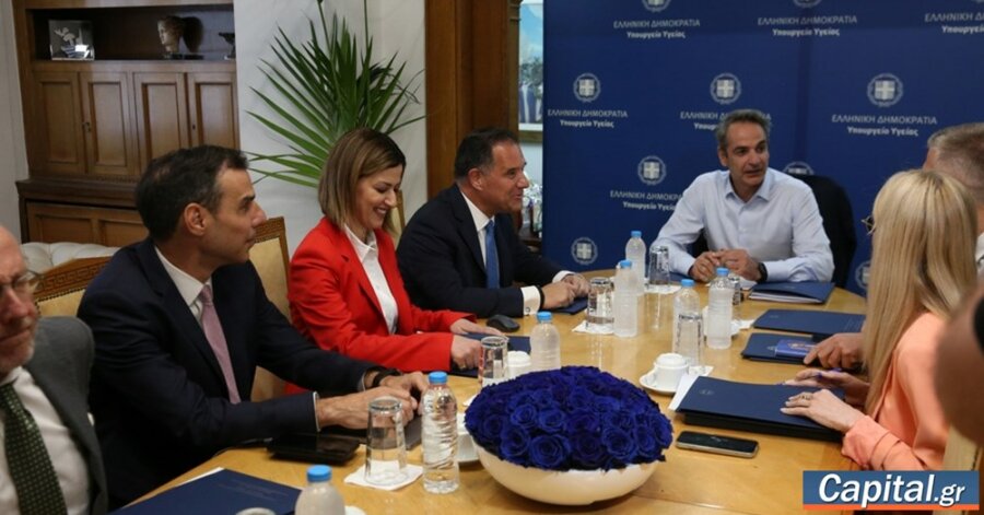 Επίσκεψη Κ. Μητσοτάκη στο υπουργείο Υγείας