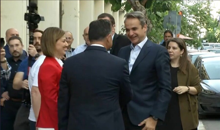 Τετραψήφιο τηλέφωνο για απορίες για το ΕΣΥ ως τον Ιούλιο