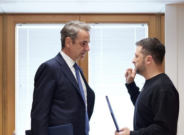 Επικοινωνία Μητσοτάκη - Ζελένσκι: Στη σύνοδο Ουκρανίας - χωρών Νοτιοανατολικής Ευρώπης προσκλήθηκε ο πρωθυπουργός