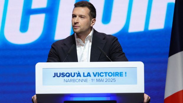 Και ο εκλεκτός της Λεπέν στο στόχαστρο ερευνών για την πολιτική χρηματοδότηση