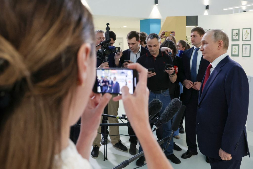 Ρωσία: Στέλνει στην Ουκρανία τους όρους της για μια «μακροχρόνια ειρηνευτική συμφωνία»