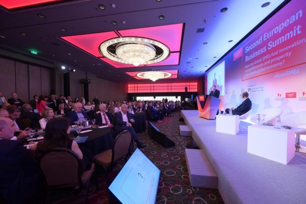 Ανδρουλάκης: Δέσμη εννέα προτάσεων προτάσεις για ανταγωνιστικές μικρομεσαίες επιχειρήσεις