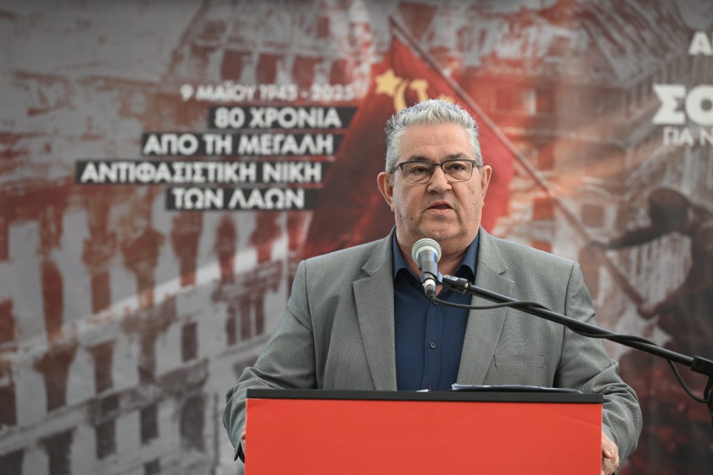 Δημήτρης Κουτσούμπας: Στη Σάμο ο γραμματέας του ΚΚΕ – «Τα κενά είναι τεράστια στο νοσοκομείο»