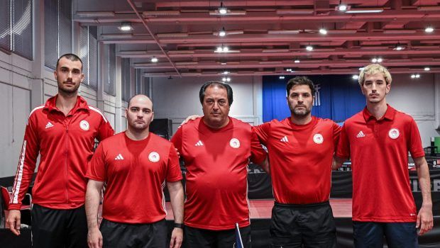Η ΠΑΕ Ολυμπιακός συνεχάρη το τμήμα πινγκ πονγκ του συλλόγου, για την κατάκτηση του πρωταθλήματος