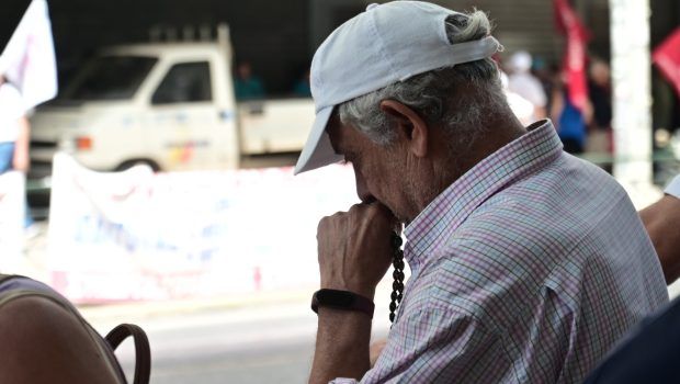 ΕΝΔΙΣΥ: Αγωγές για επαναφορά 13ης και 14ης σύνταξης - «Μονόδρομος» η επιλογή της δικαστικής οδού
