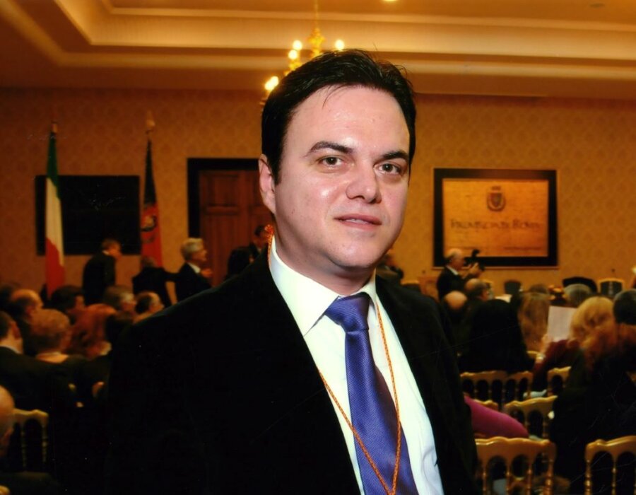 DIMITRIS P. KRANIOTIS GRECIA