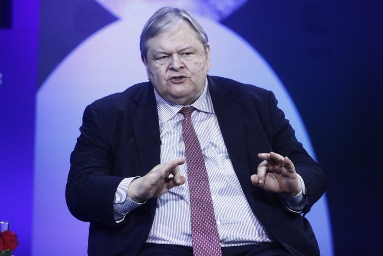 Βενιζέλος για Μονή Σινά: Η νομοθετική εξουσία μπορεί να δώσει λύση - «Όχι» σε διατάραξη σχέσεων με την Αίγυπτο
