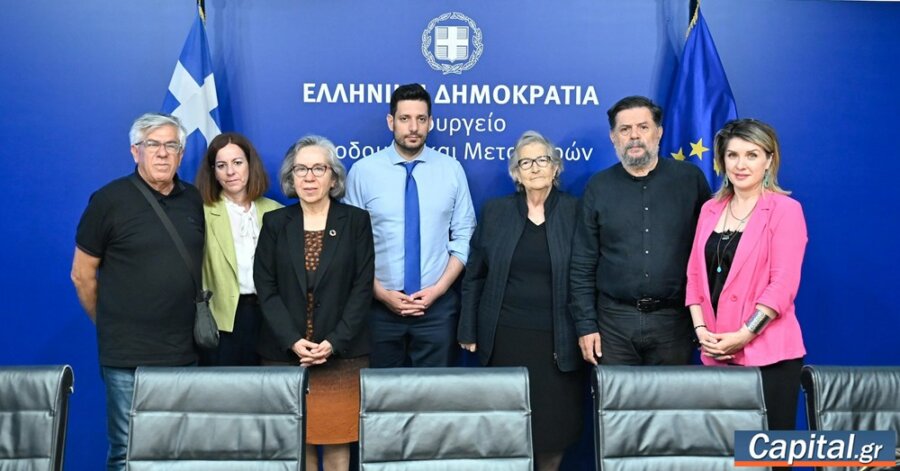 Συναντήθηκε με συγγενείς θυμάτων τροχαίων για τον νέο ΚΟΚ