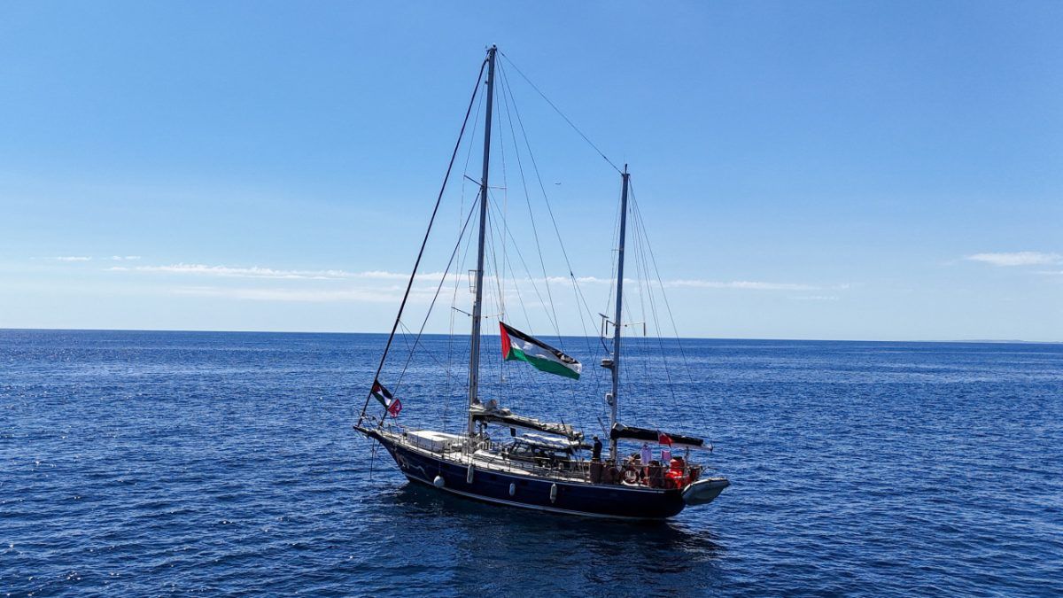 Γάζα: Το ιστιοφόρο Madleen απέπλευσε για να σπάσει τον αποκλεισμό του παλαιστινιακού θύλακα - 12 συμμετέχοντες