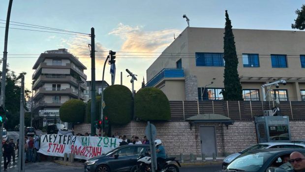 Ισραήλ: Παρέμβαση του Ρουβίκωνα στην πρεσβεία του στην Αθήνα - 57 προσαγωγές
