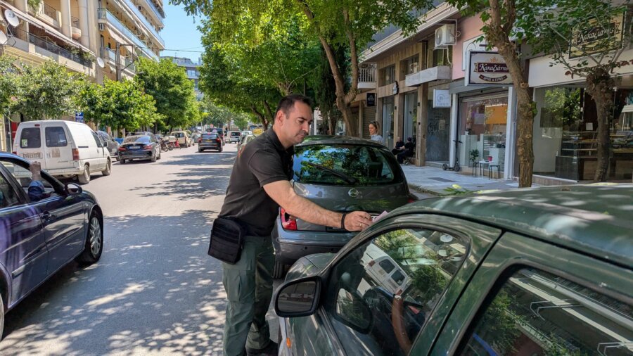 Eνημερωτική εξόρμηση της Δημοτικής Αστυνομίας για την εφαρμογή της ελεγχόμενης στάθμευσης