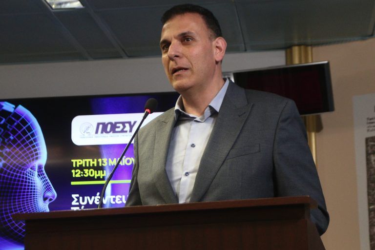Καραμέρος: «Η κυβέρνηση εκτίθεται προσπαθώντας να κρατήσει ίσες αποστάσεις» - Δήλωση για το πρωτάθλημα μπάσκετ