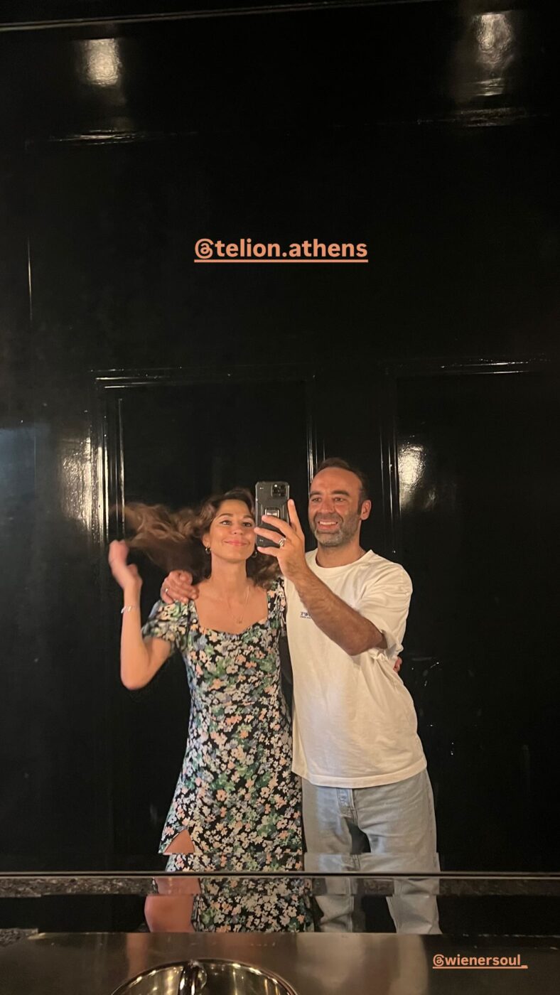 Κατερίνα Παπουτσάκη: Ποζάρει αγκαλιά με τον σύντροφό της στο νέο του μαγαζί