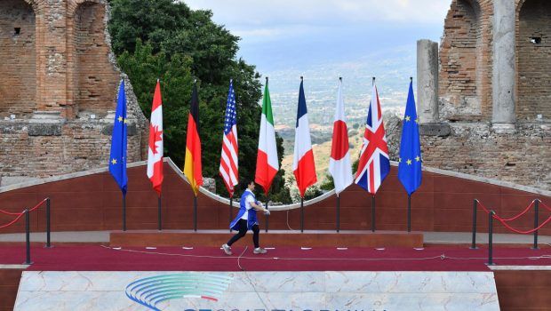 Θα αντέξει η G7 τον Βλάντιμιρ Πούτιν και τον Ντόναλντ Τραμπ;