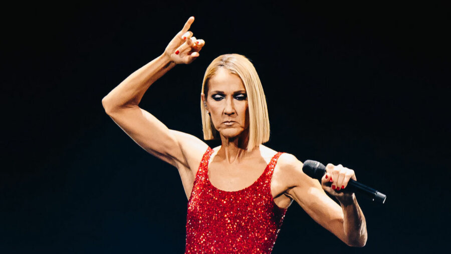 Celine Dion: Διασκέδασε στη συναυλία των Coldplay - Η αφιέρωση του τραγουδιστή