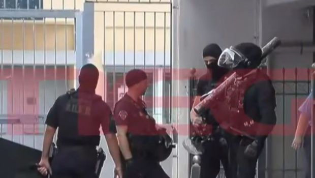 Πετρούπολη: Επιχείρηση της Αστυνομίας για τη σύλληψη του δράστη που ξυλοκόπησε γυναίκα οδηγό