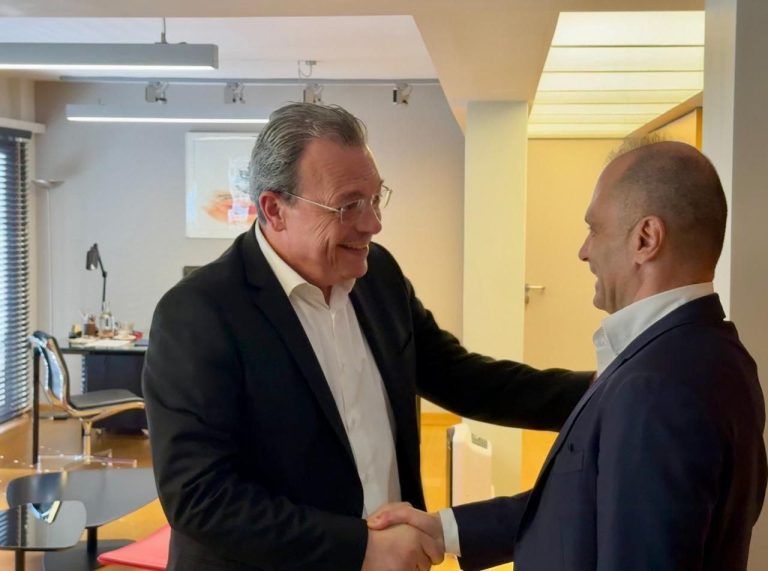 Συνάντηση Φάμελλου με τον πρόεδρο των Σοσιαλδημοκρατών της Β. Μακεδονίας - Στο τραπέζι η Συμφωνία των Πρεσπών