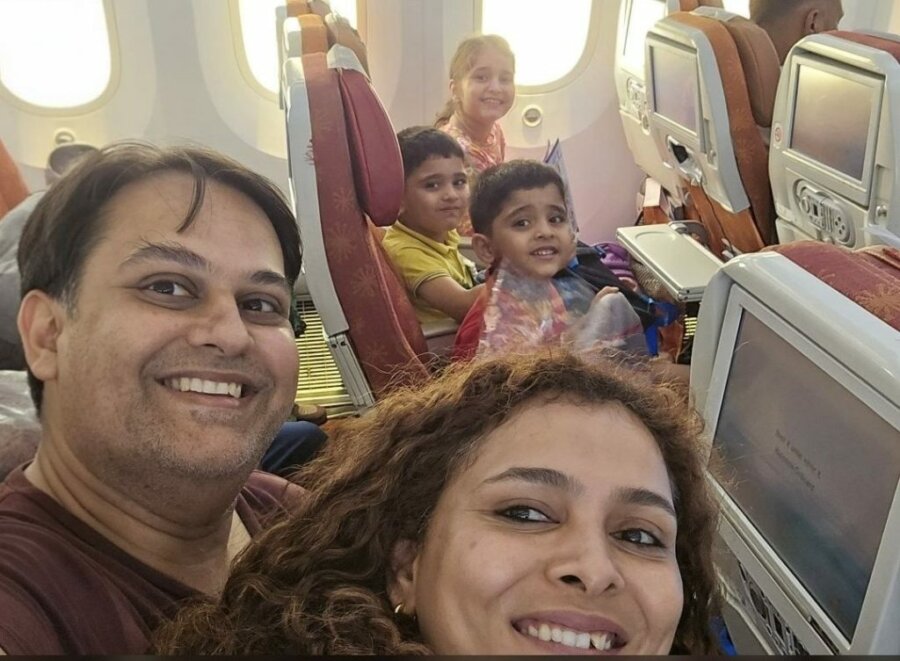 Ινδία: Η τελευταία selfie οικογένειας μέσα στο μοιραίο αεροπλάνο της Air India