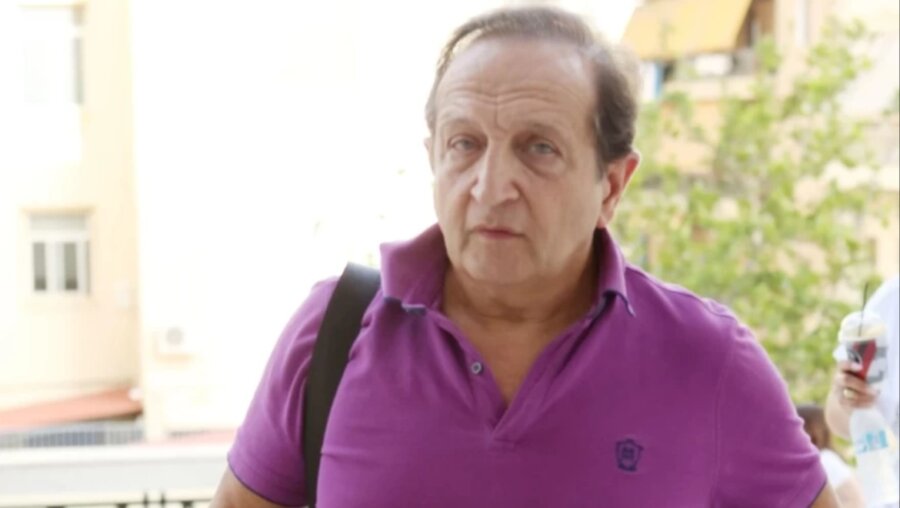 Σπύρος Μπιμπίλας: Το ηχηρό μήνυμα του ηθοποιού για το Athens Pride 2025 - «Αφήστε τους ανθρώπους ελεύθερους»