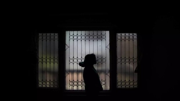 Εξάρχεια: Νέα καταγγελία για απόπειρα βιασμού - Η γυναίκα σώθηκε από τους γείτονες όταν έβαλε τις φωνές