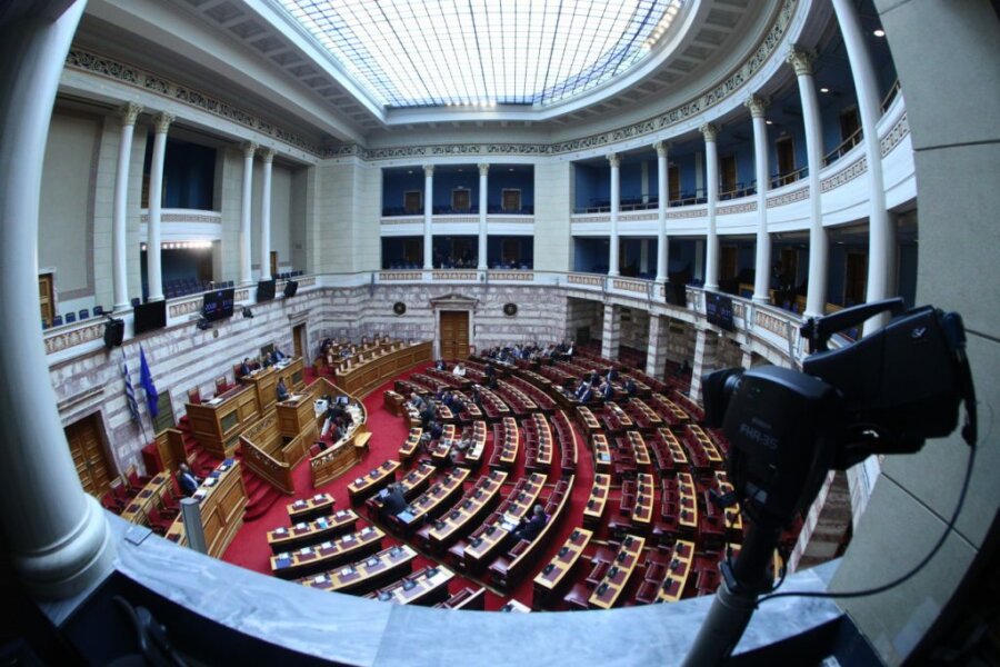 ΠΑΣΟΚ: Κάλπη ανά πρόσωπο και αδικήματα ανά πρόταση για την Προανακριτική