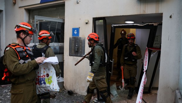 Σύγκρουση Ισραήλ - Ιράν: «Πας στο καταφύγιο και δεν ξέρεις εάν θα γυρίσεις» - Έλληνας τραγουδιστής περιγράφει