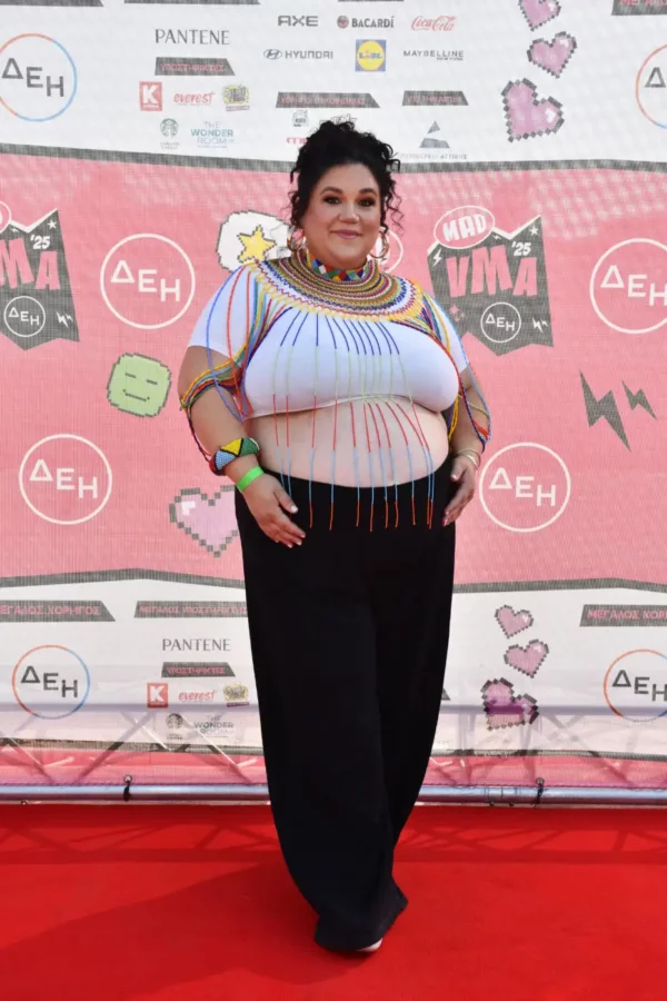 MAD VMA 2025 - Αφροδίτη Γεροκωνσταντή: Η εμφάνιση της ηθοποιού στον 8ο μήνα της εγκυμοσύνης της!