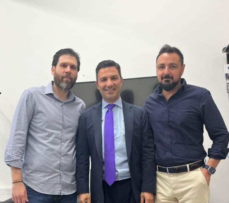 Ο Πουλής έκανε τον Πολάκη... κυβερνητικό εκπρόσωπο που θα χαιρετίσει την εκδήλωση της «Ομάδας Αλήθειας»