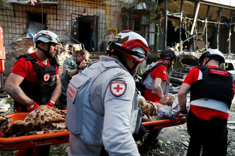 Ουκρανία: Τουλάχιστον 14 νεκροί και 44 τραυματίες από τις πρόσφατες ρωσικές επιθέσεις