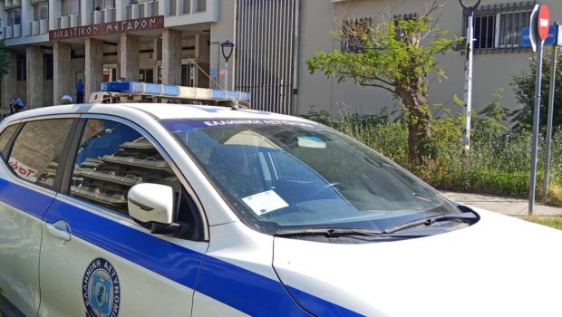 Αγρίνιο: Προφυλακιστέα η 58χρονη για τα παράνομα αναπηρικά επιδόματα - Ελεύθεροι με όρους οι άλλοι 6 κατηγορούμενοι