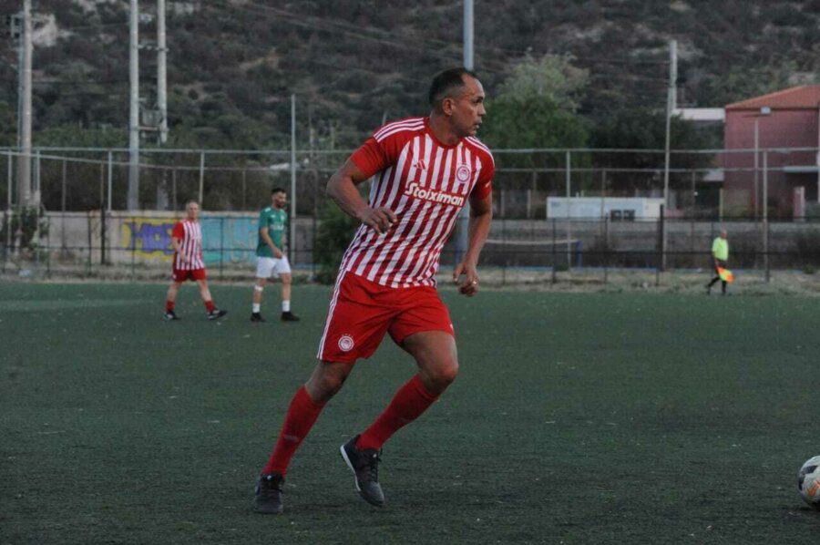 Λάμψη αστέρων στον 700ό αγώνα των Βετεράνων του Ολυμπιακού στη μνήμη του Σάββα Θεοδωρίδη