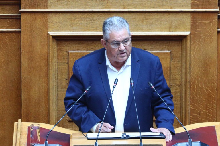 Κουτσούμπας στην Βουλή: «Είμαστε σήμερα εδώ για μία ‘πρόταση-πλυντήριο’»