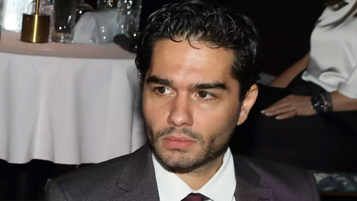 Χρήστος Μάστορας: «Νιώθω πως τα media ξεπερνούν διαρκώς τα όρια τον τελευταίο καιρό» - Η φιλία με τον Πετρούνια