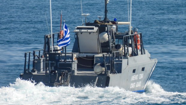 Γαύδος: Επιχείρηση διάσωσης 352 αλλοδαπών που επέβαιναν σε ξύλινο αλιευτικό σκάφος