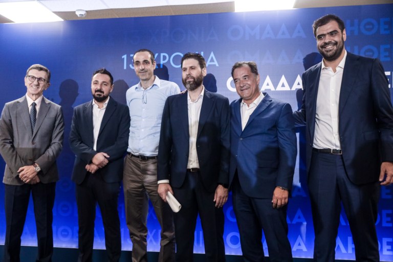 ΣΥΡΙΖΑ για «Ομάδα Αλήθειας»: Ήταν όλοι εκεί - Από τον «εγκέφαλο» των υποκλοπών μέχρι τον «αδιευκρίνιστο»